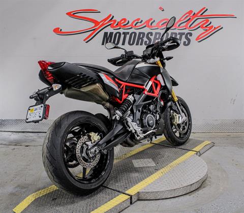 2018 Aprilia Dorsoduro 900 in Sacramento, California - Photo 2