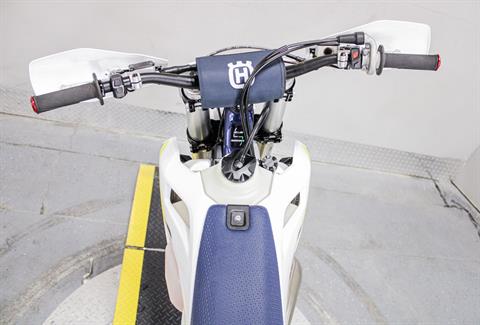 HUS386009 - 2025 - Husqvarna - TX 300 Dashboard - Photo 16