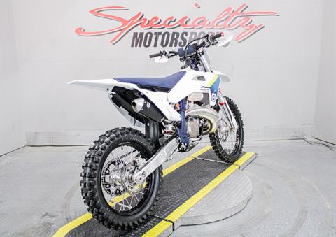 HUS386009 - 2025 - Husqvarna - TX 300 Rear Right Side Angle - Photo 5