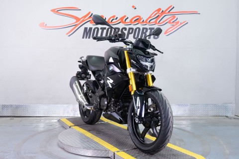 2023 BMW G 310 R in Sacramento, California - Photo 2