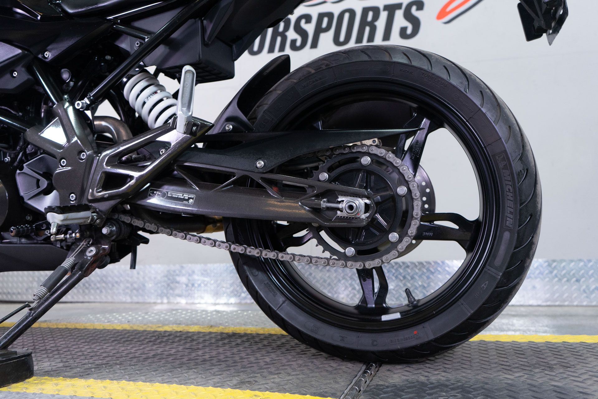 2023 BMW G 310 R in Sacramento, California - Photo 11