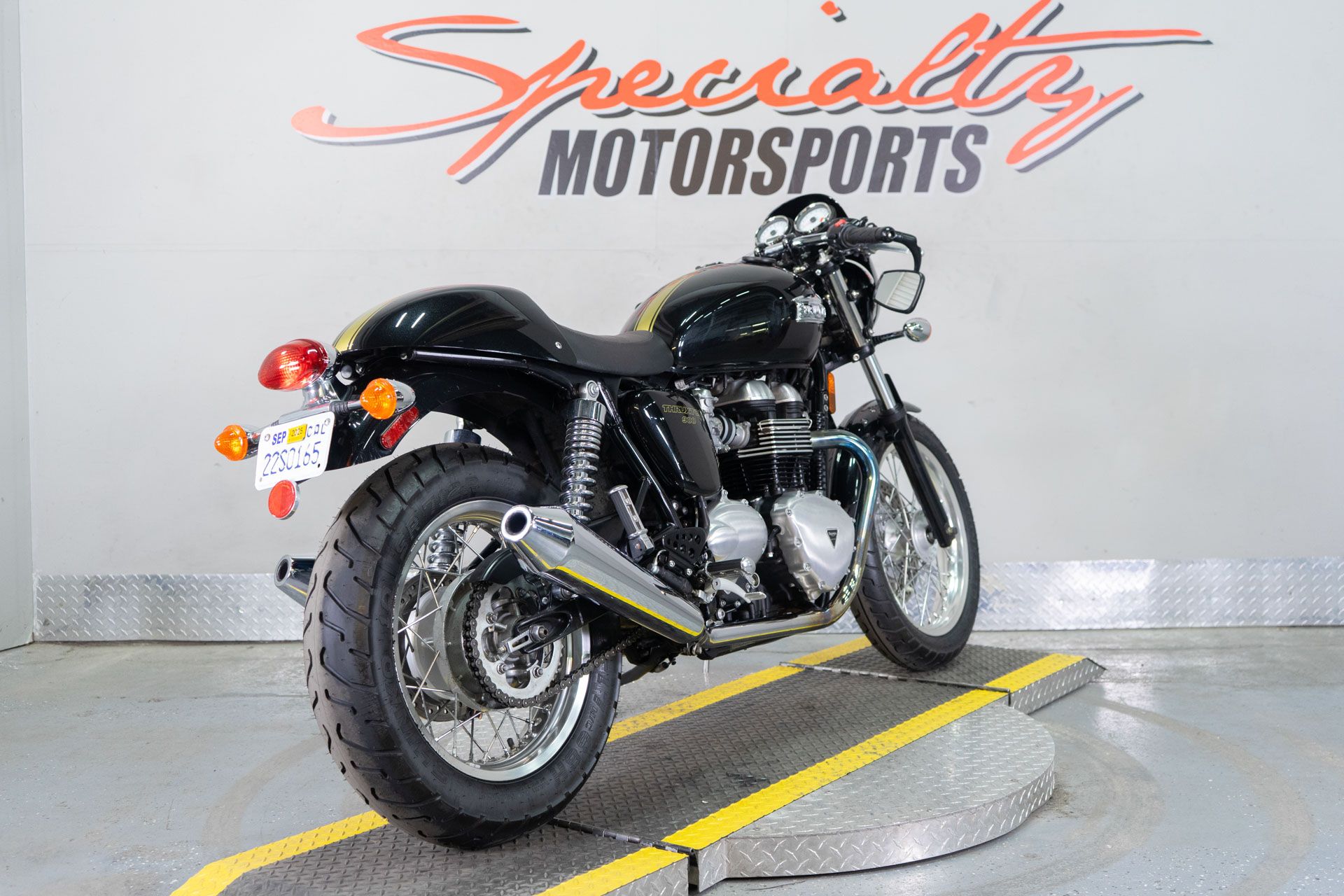 2015 Triumph Thruxton in Sacramento, California - Photo 8