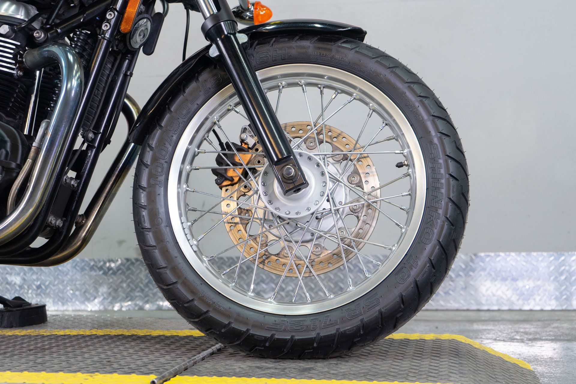 2015 Triumph Thruxton in Sacramento, California - Photo 9