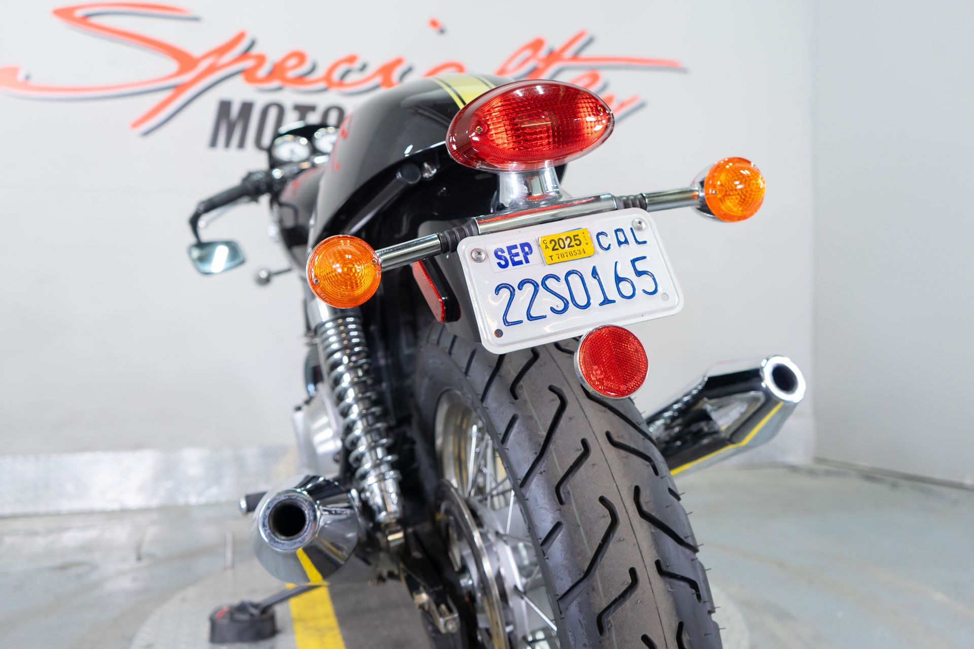 2015 Triumph Thruxton in Sacramento, California - Photo 17