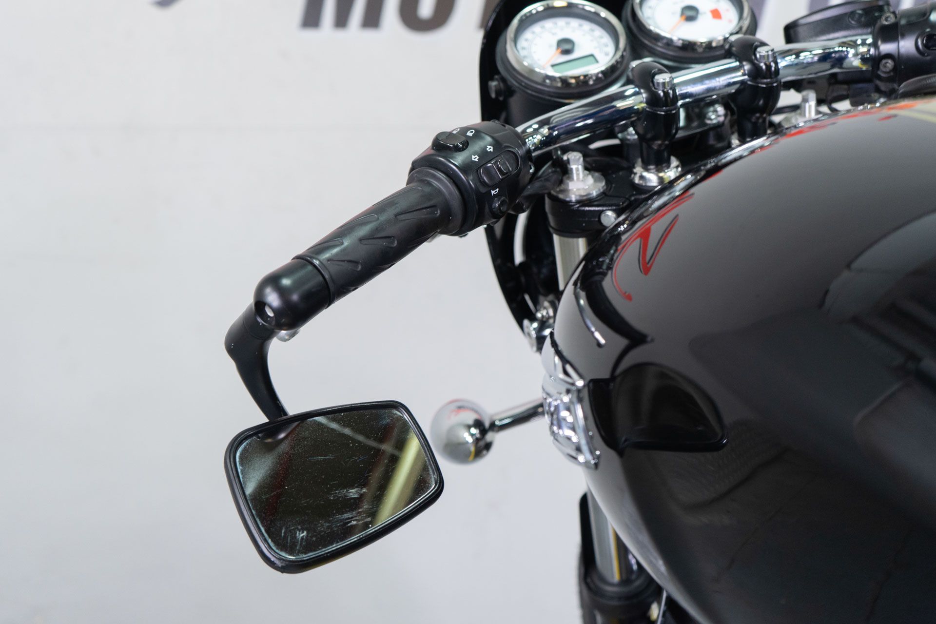2015 Triumph Thruxton in Sacramento, California - Photo 18