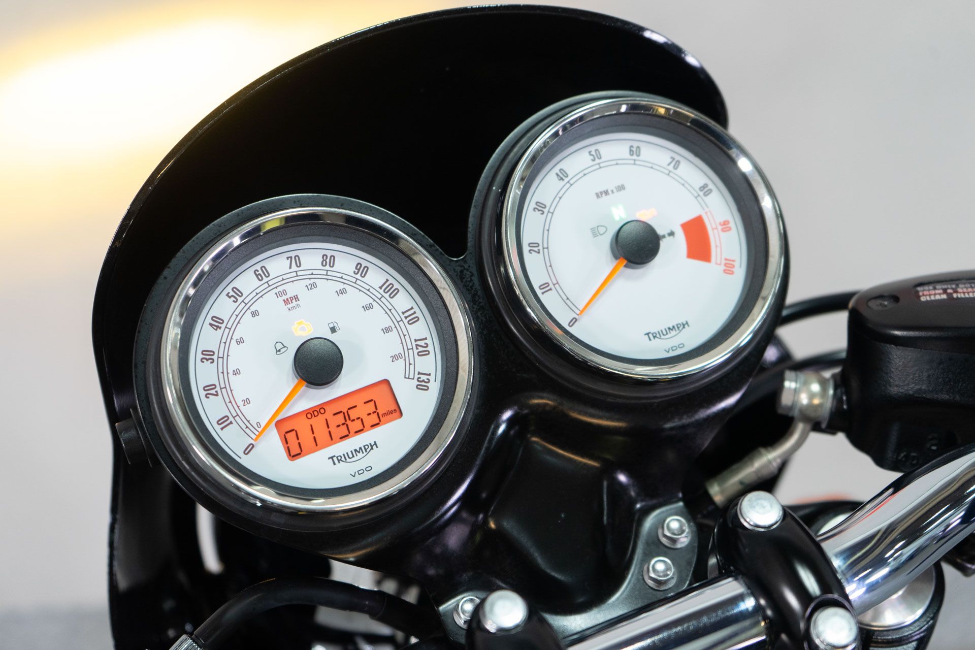 2015 Triumph Thruxton in Sacramento, California - Photo 21