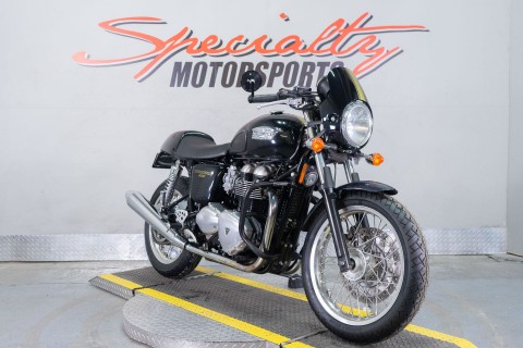 2015 Triumph Thruxton in Sacramento, California - Photo 2