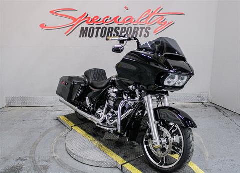 HAR694286 - 2017 - Harley-Davidson - Road Glide® Special  Front Right Side View - Photo 13