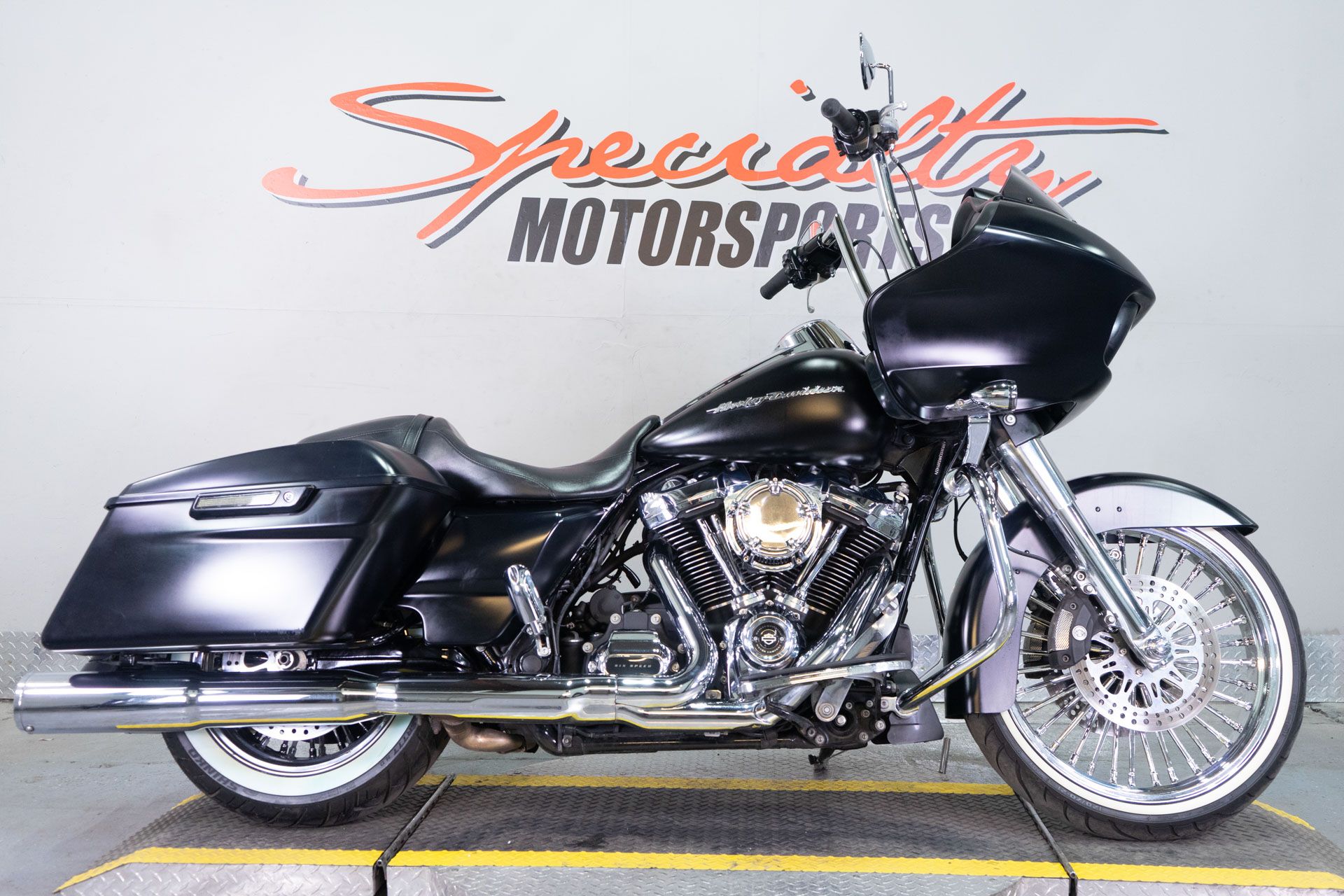 2017 Harley-Davidson Road Glide® Special in Sacramento, California - Photo 1