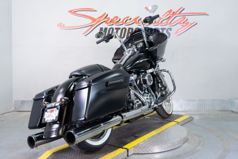2017 Harley-Davidson Road Glide® Special in Sacramento, California - Photo 6