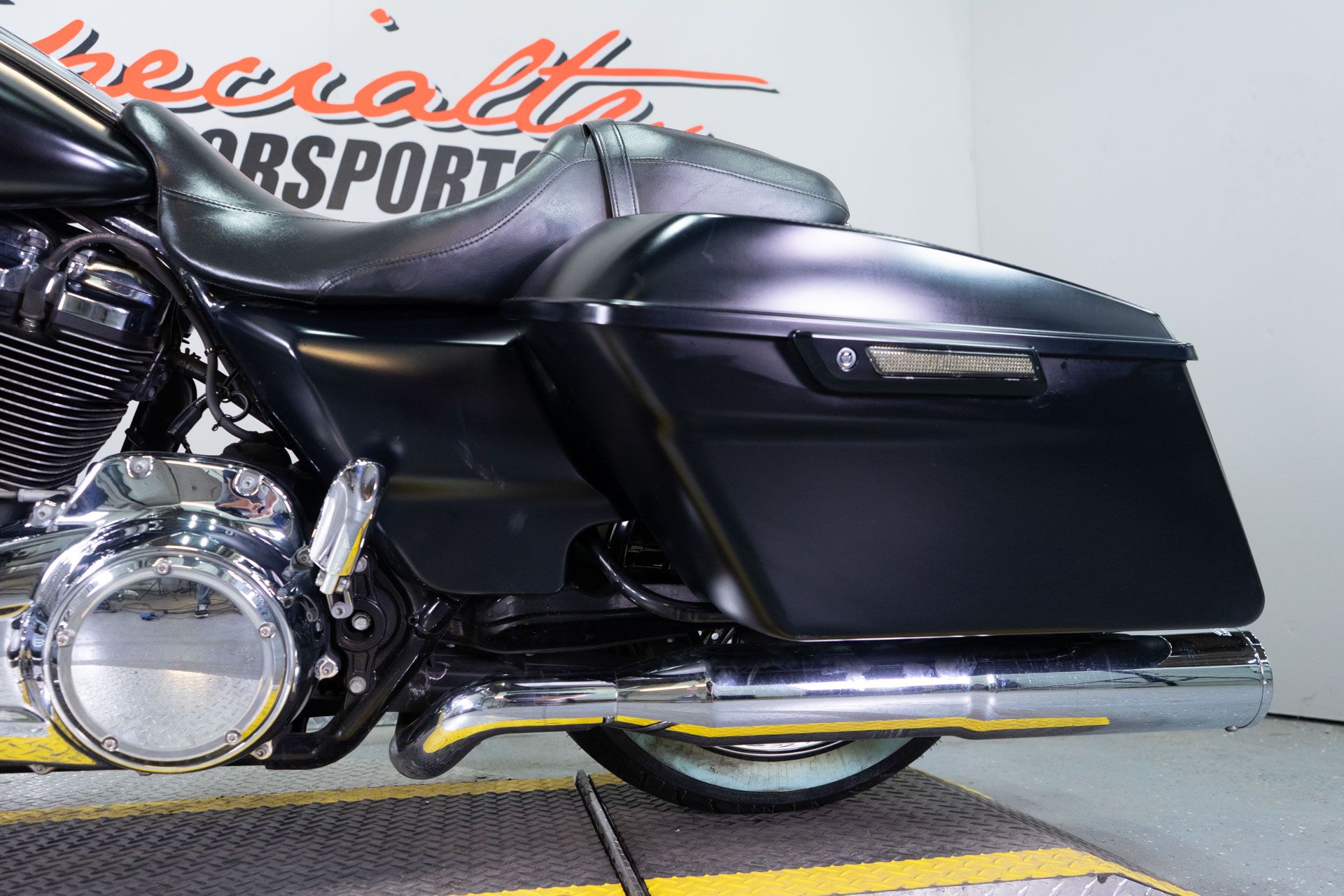 2017 Harley-Davidson Road Glide® Special in Sacramento, California - Photo 12