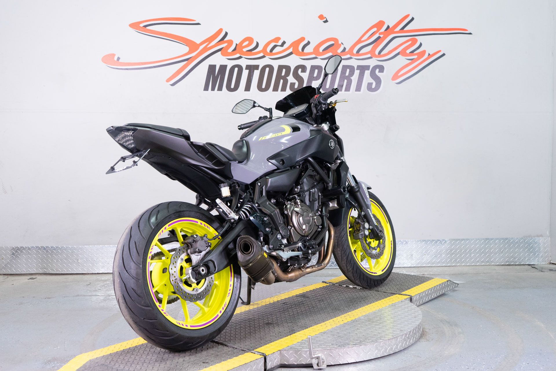 2016 Yamaha FZ-07 in Sacramento, California - Photo 6