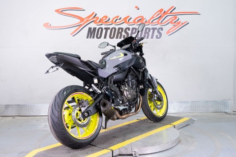 2016 Yamaha FZ-07 in Sacramento, California - Photo 6