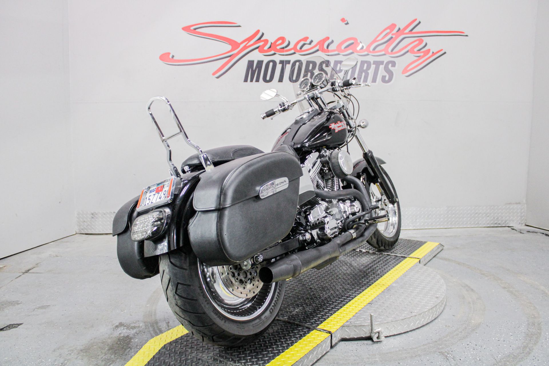 Rear Right Side Angle - Photo 5