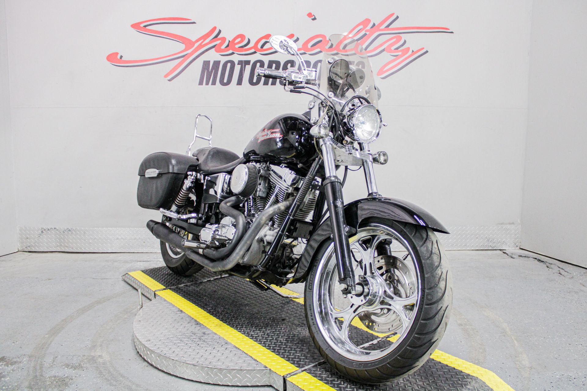 Front Right Side View - Photo 12