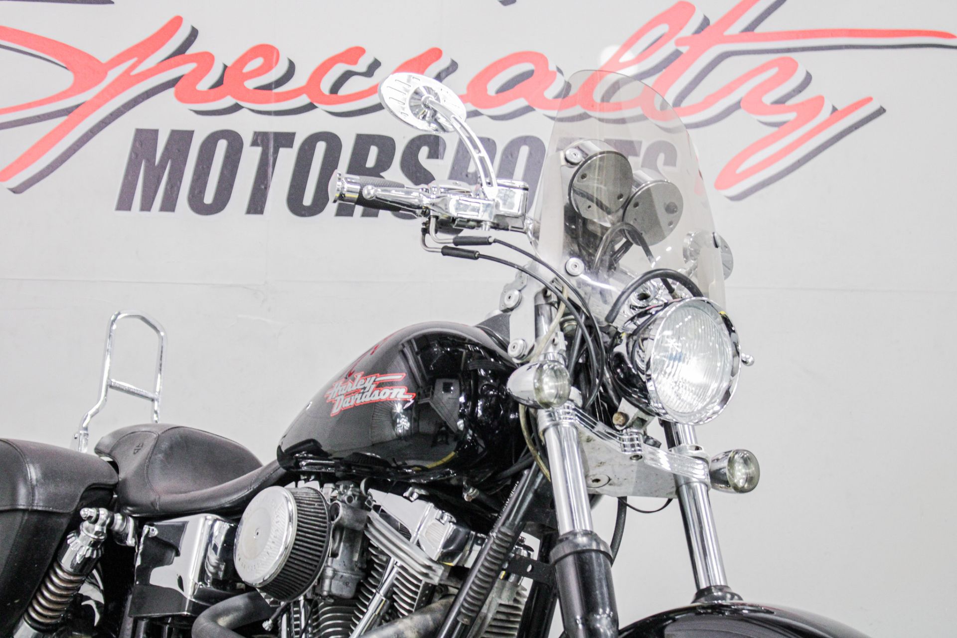 Front Right Zoomed In - Photo 13