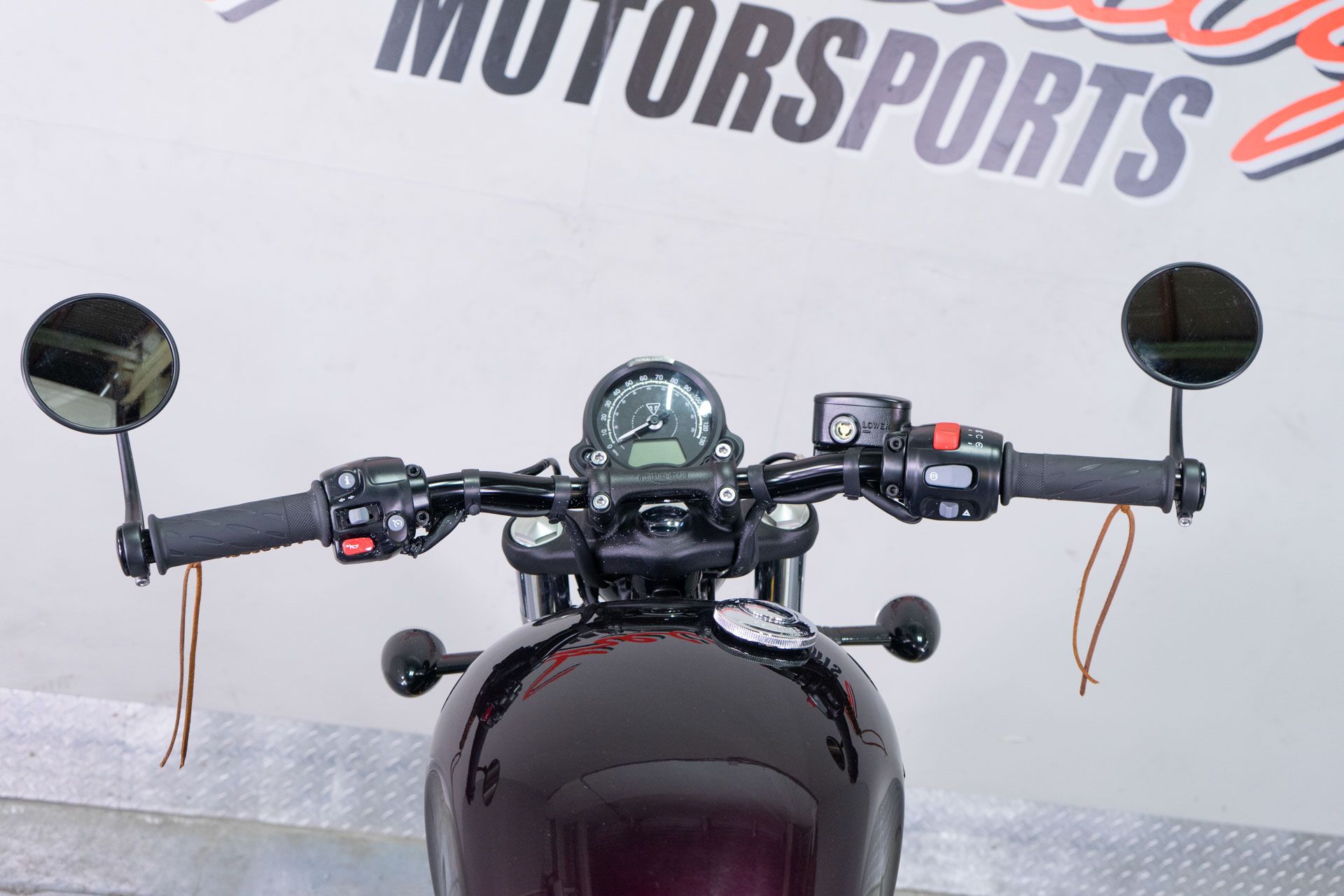 2024 Triumph Bonneville Bobber in Sacramento, California - Photo 15