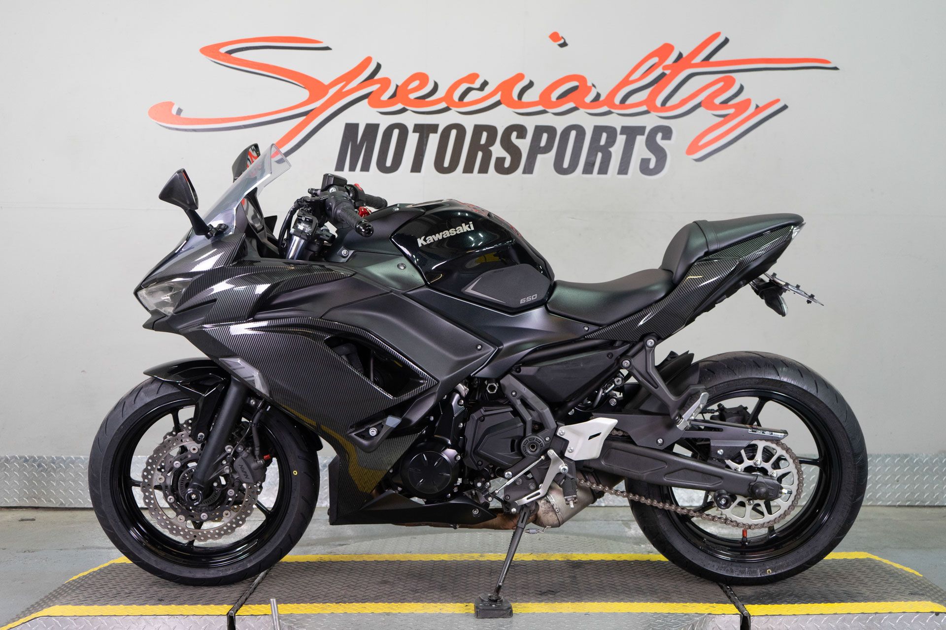 2025 Kawasaki Ninja® 650 in Sacramento, California - Photo 4