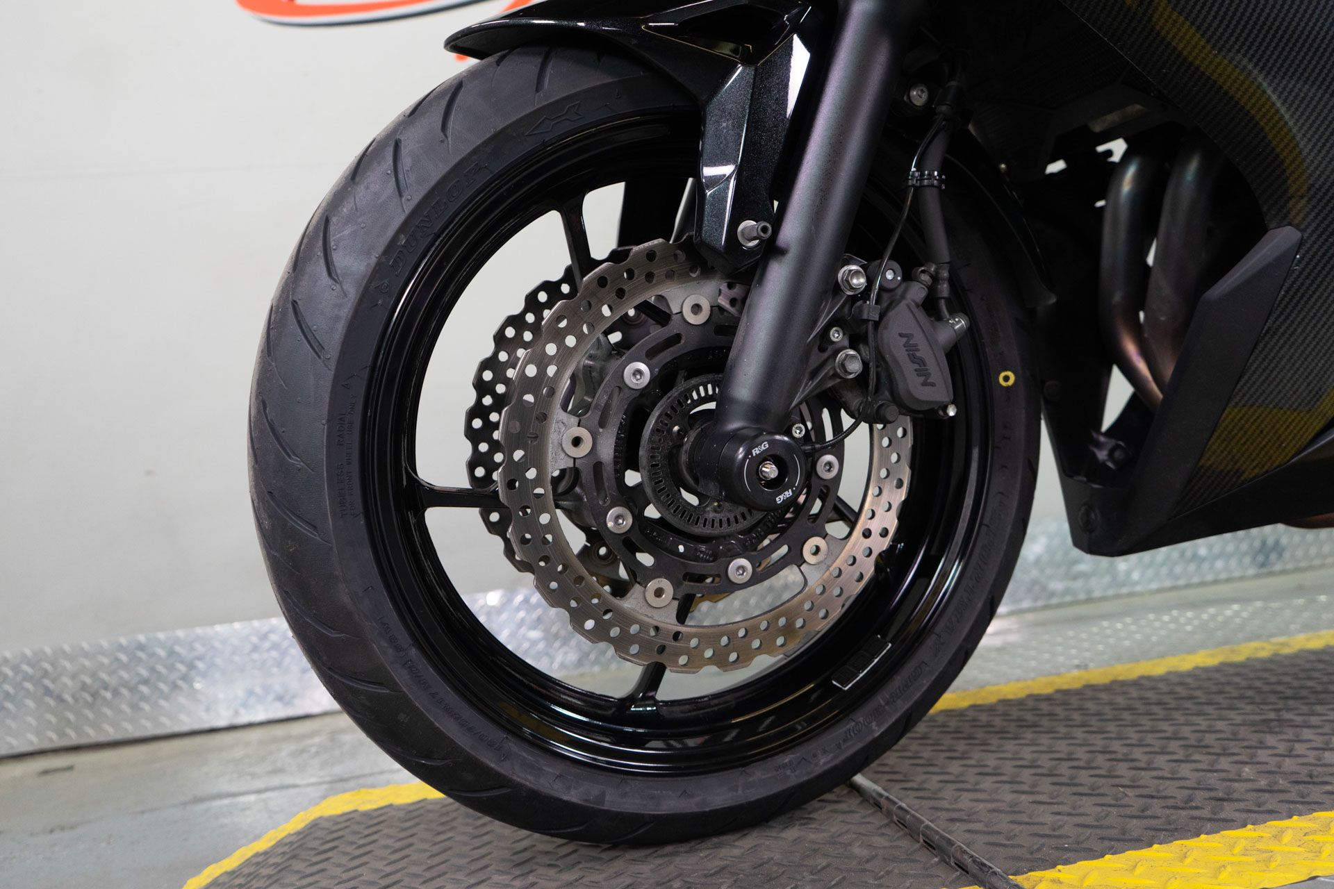 2025 Kawasaki Ninja® 650 in Sacramento, California - Photo 14