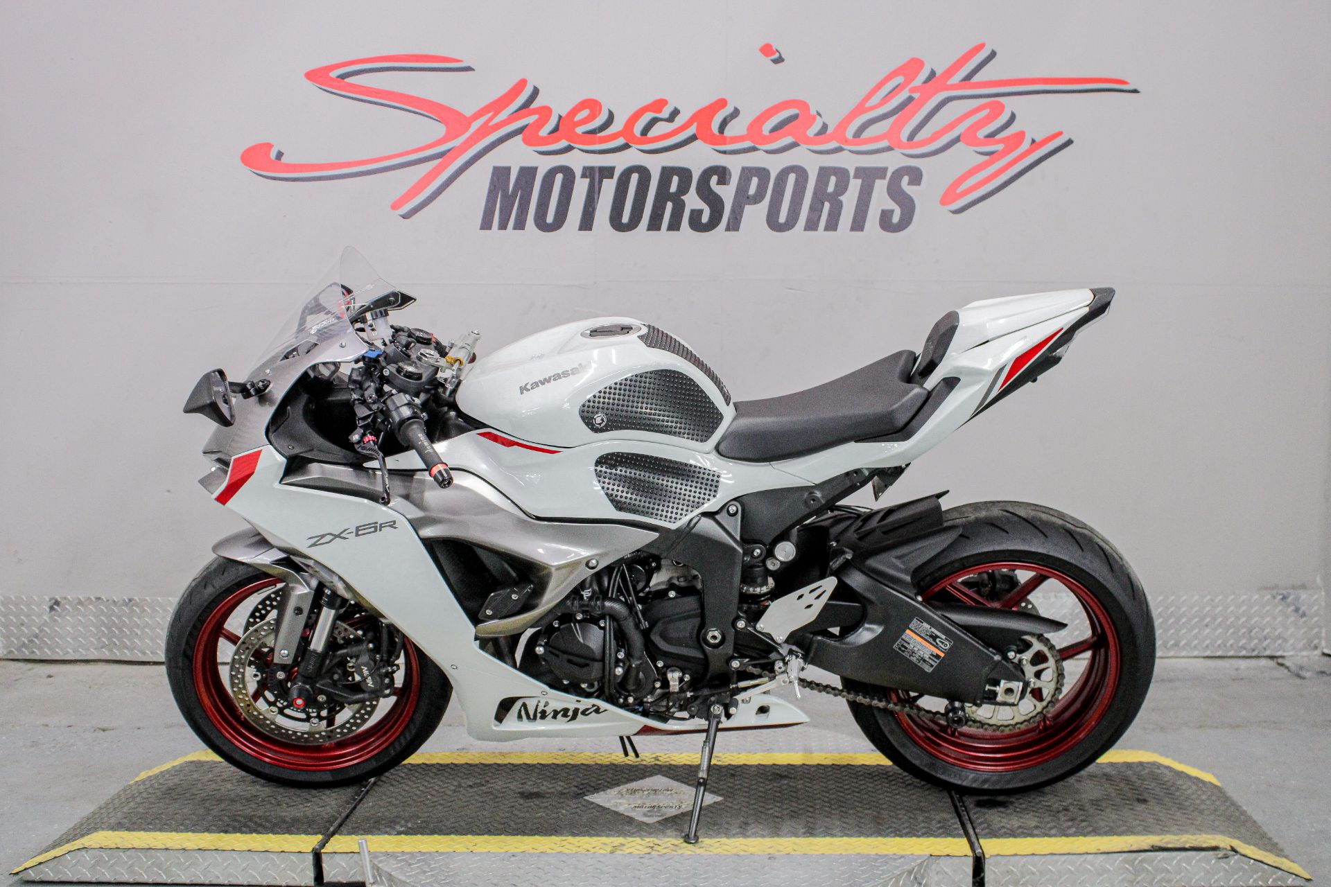 Used 2024 Kawasaki Ninja ZX-6R | Motorcycles in Sacramento
