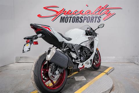 2024 Kawasaki Ninja ZX-6R Metallic Flat Spark Black / Ebony