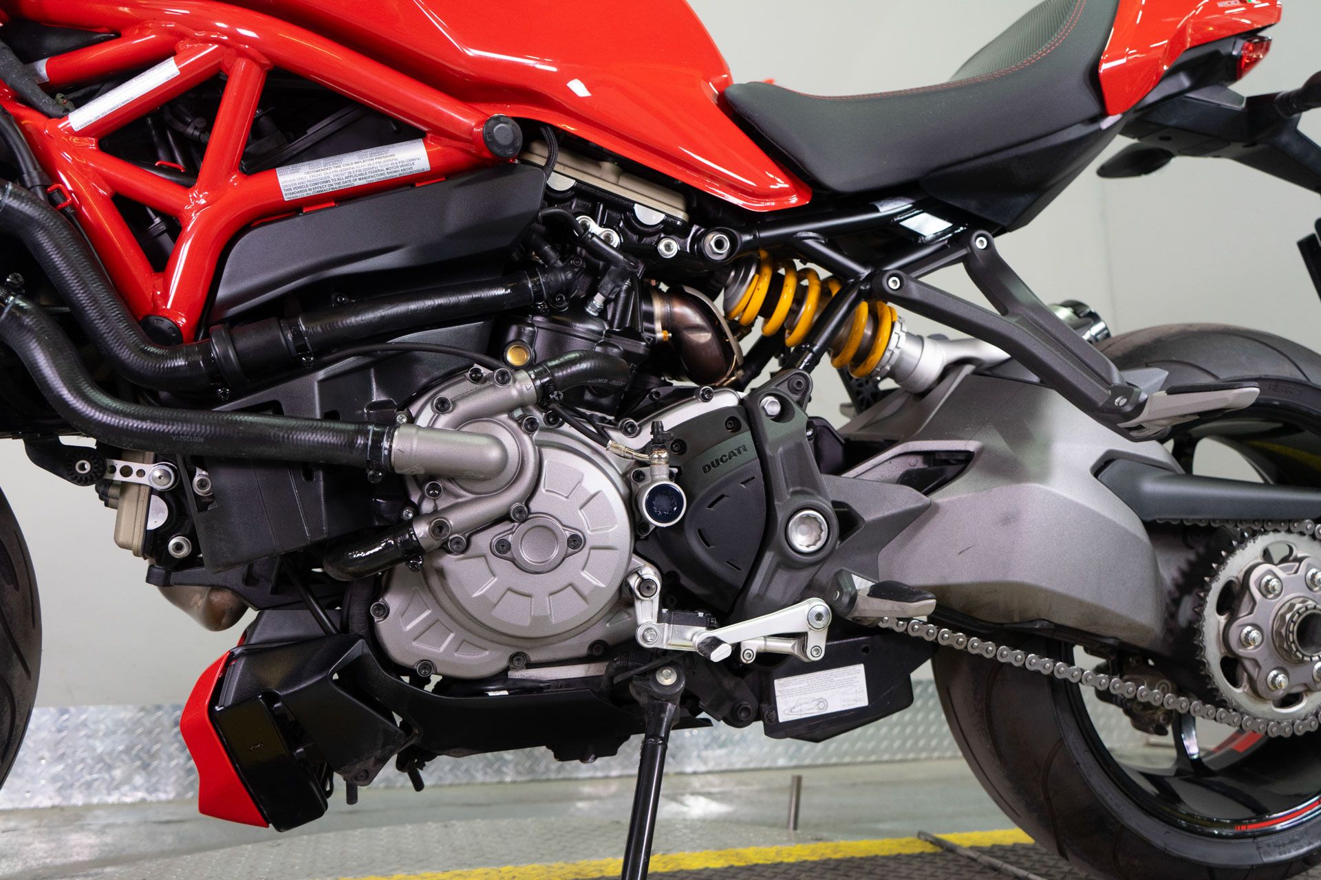 2018 Ducati Monster 1200 S in Sacramento, California - Photo 14