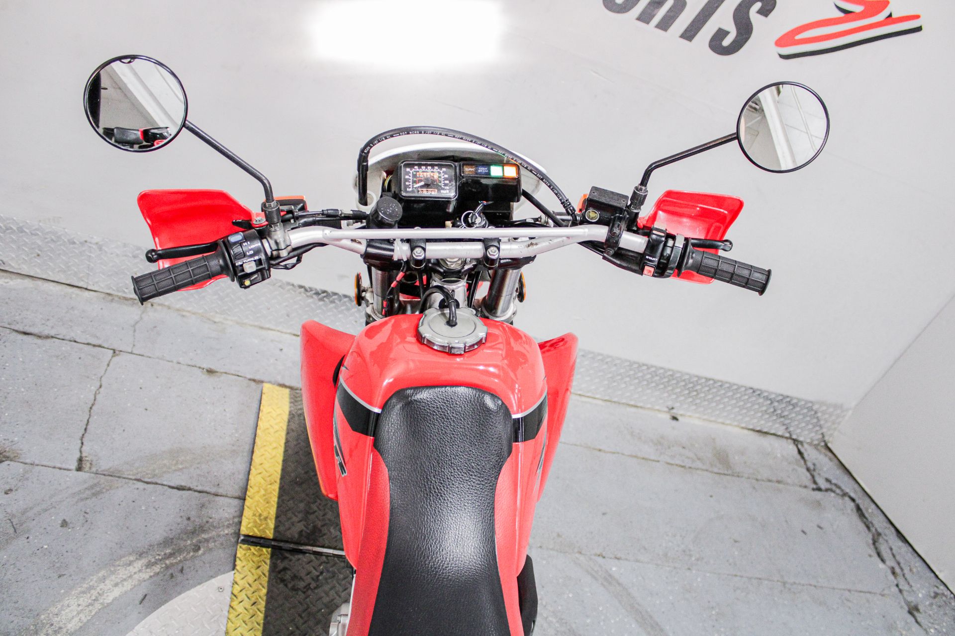 HON600272 - 2008 - Honda - XR™650L Dashboard - Photo 16