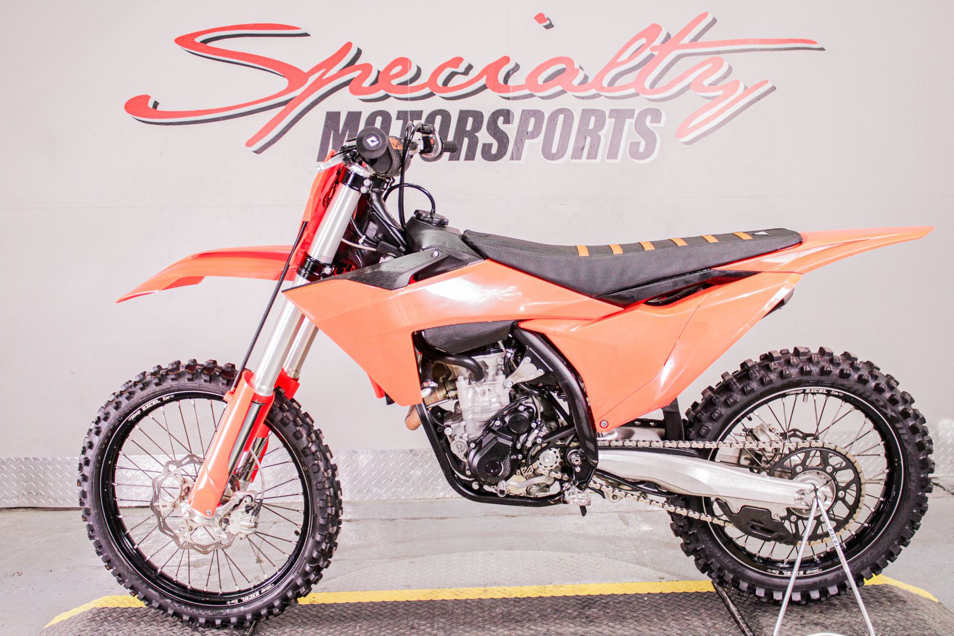 2024 KTM 250 SX-F in Sacramento, California - Photo 8