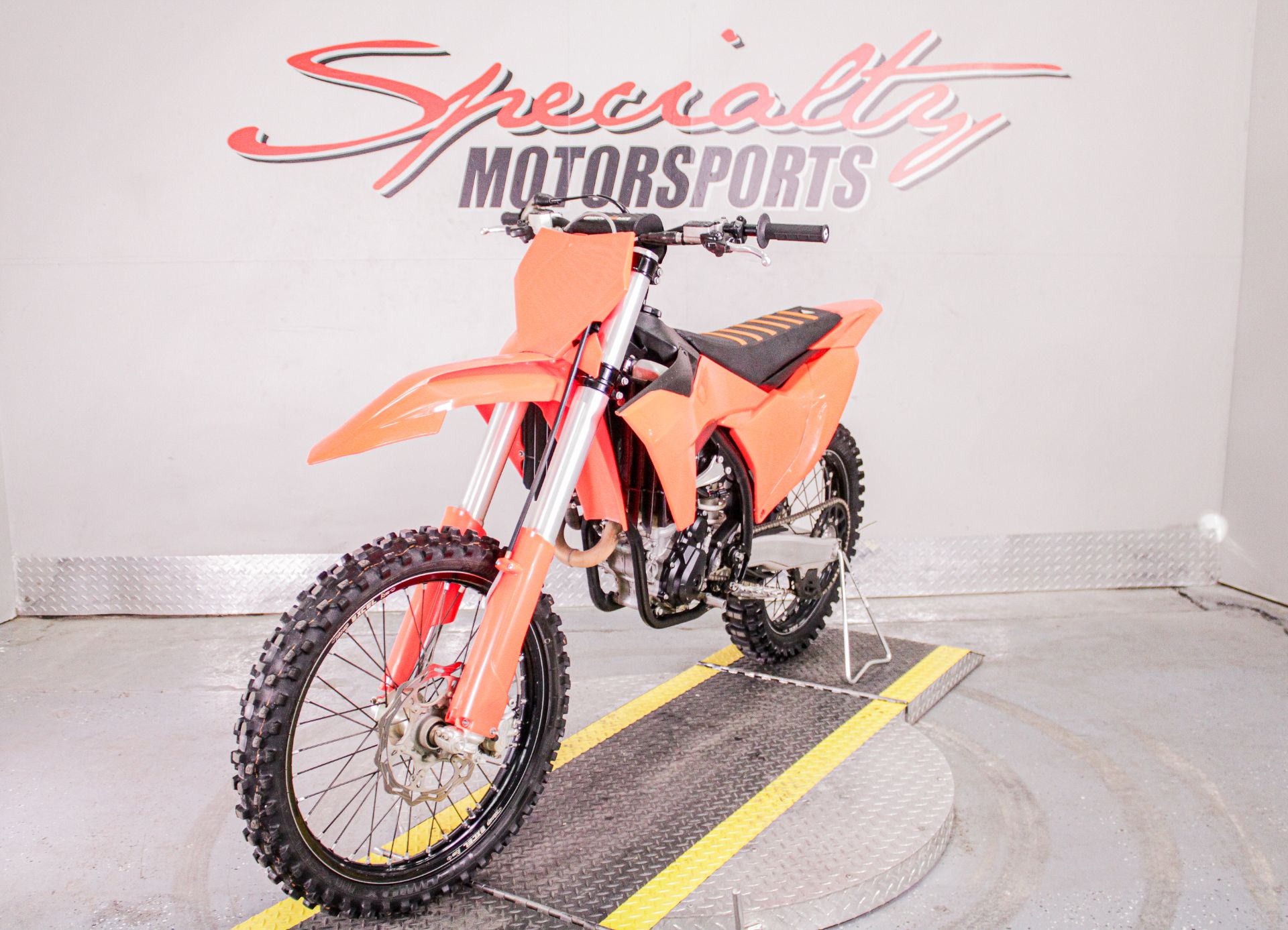 2024 KTM 250 SX-F in Sacramento, California - Photo 10