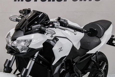 KAWAC0124 - 2024 - Kawasaki - Z650 Front Left Zoomed In - Photo 11