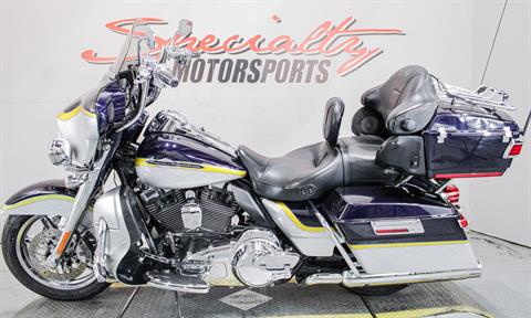 2012 Harley-Davidson CVO™ Ultra Classic® Electra Glide® in Sacramento, California - Photo 8