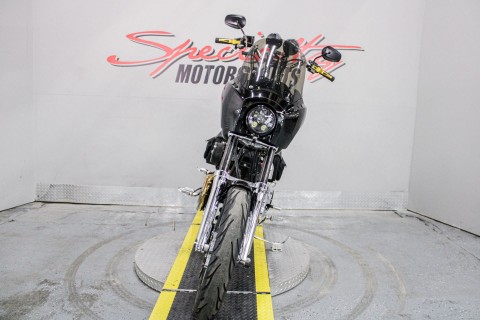 Front View - Photo 12