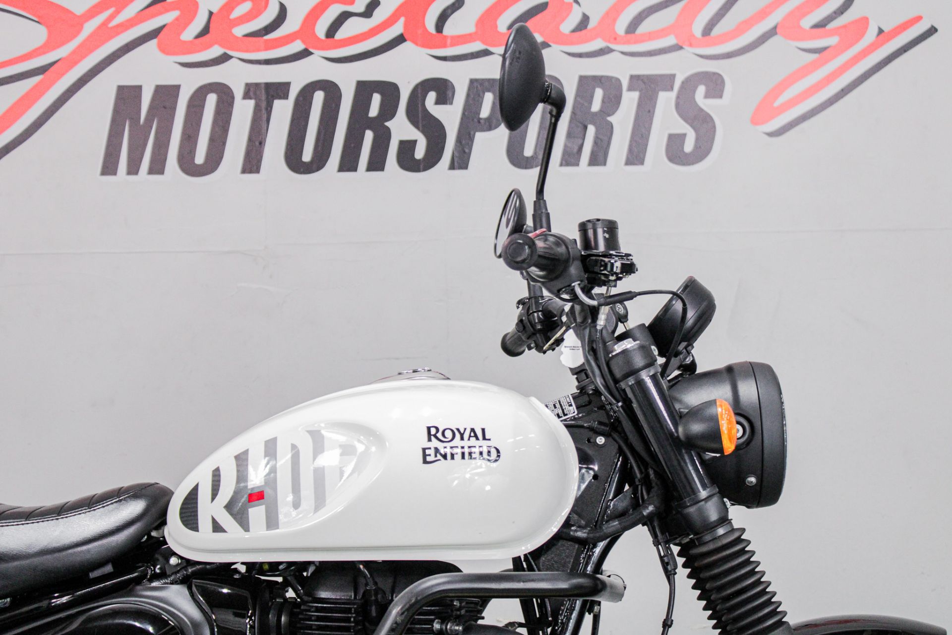 2023 Royal Enfield Hunter 350 in Sacramento, California - Photo 2