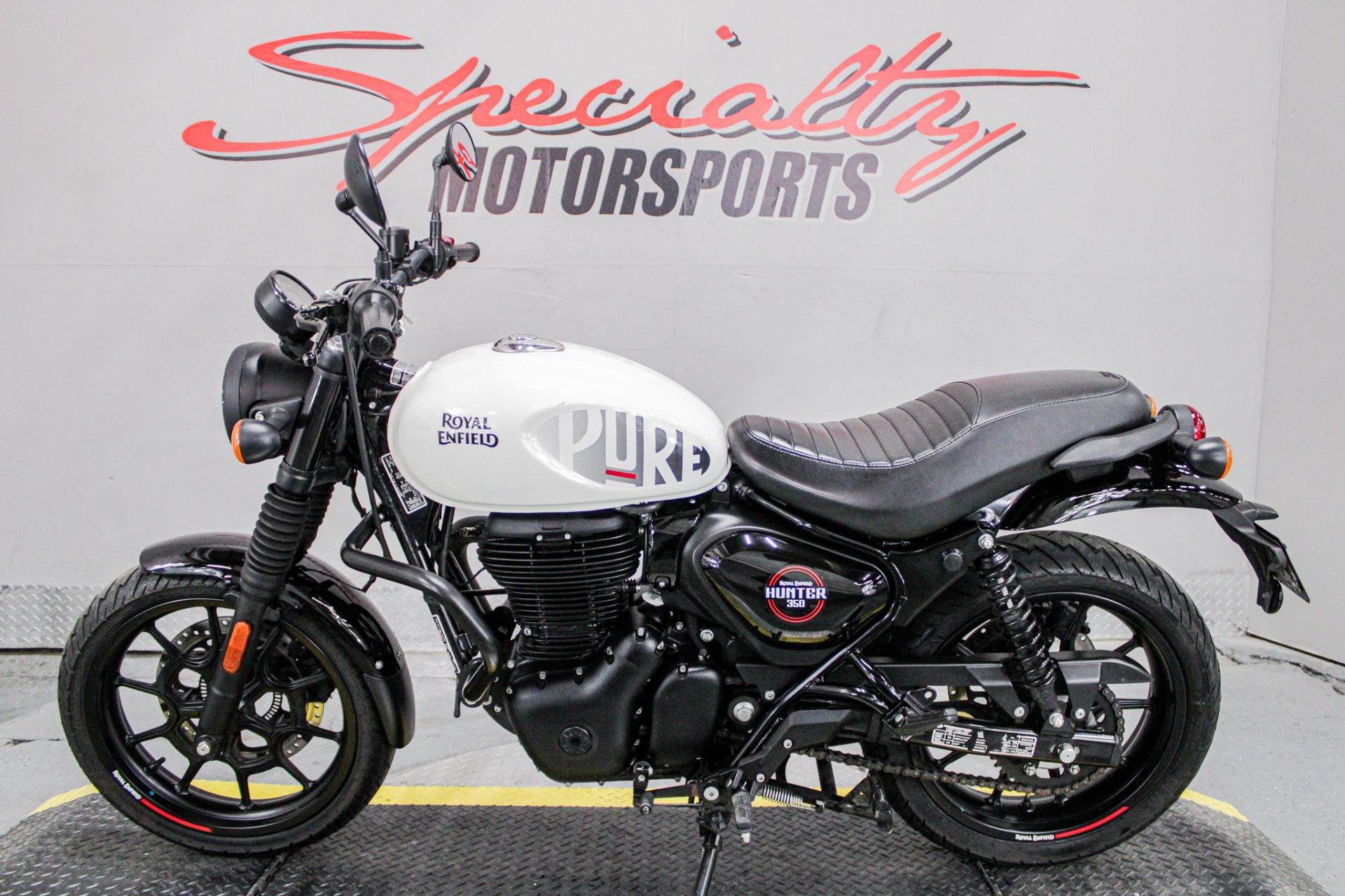 2023 Royal Enfield Hunter 350 in Sacramento, California - Photo 8