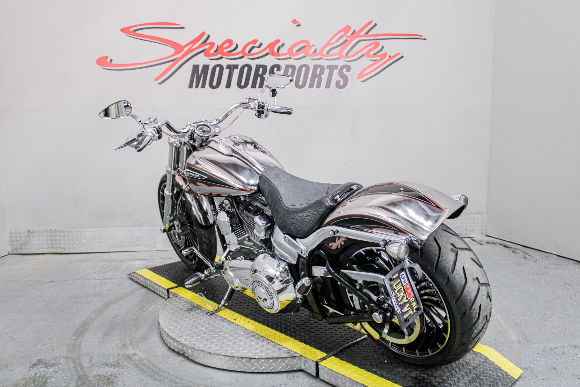 Rear Left Side Angle - Photo 7