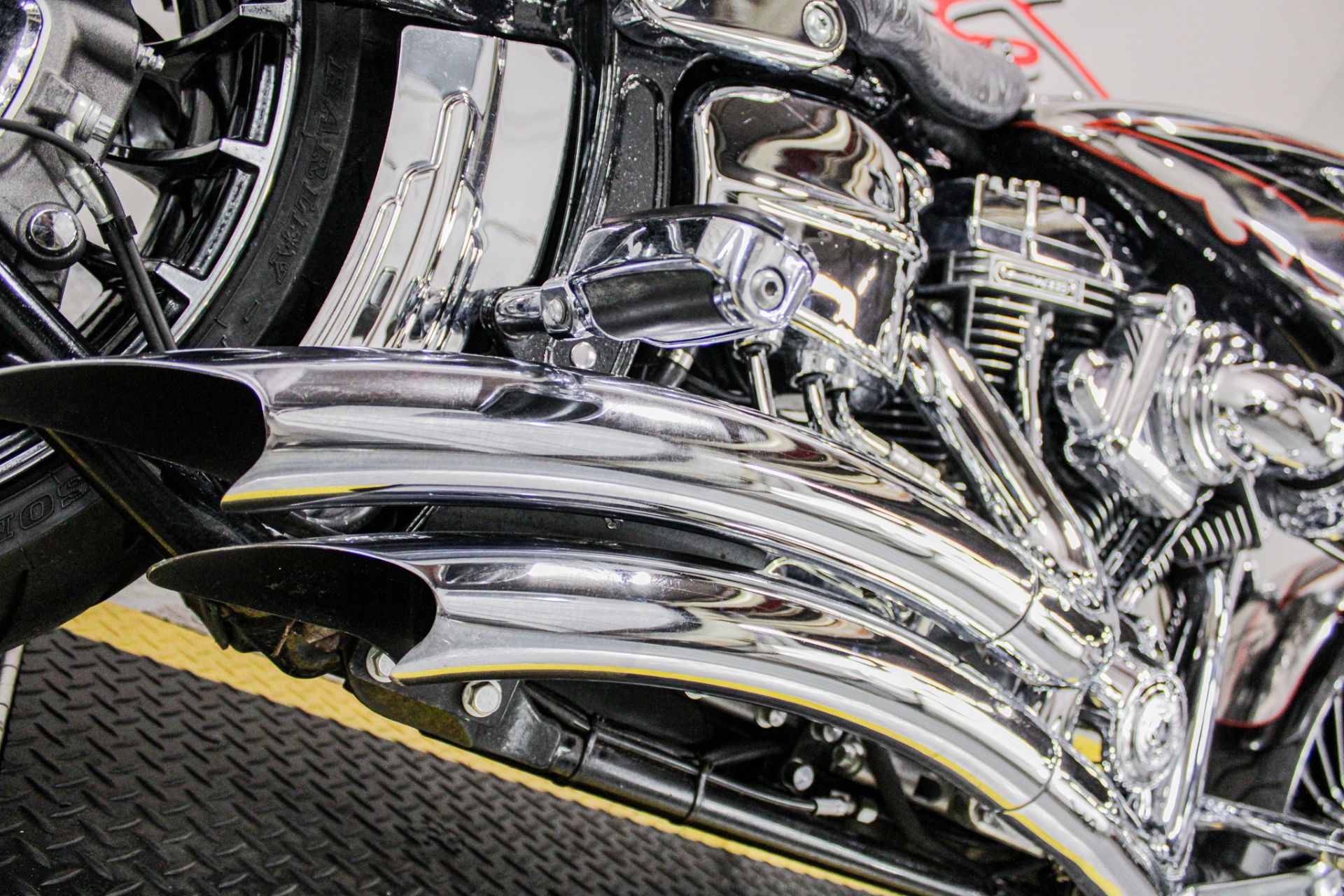 Modified Exhaust - Photo 16