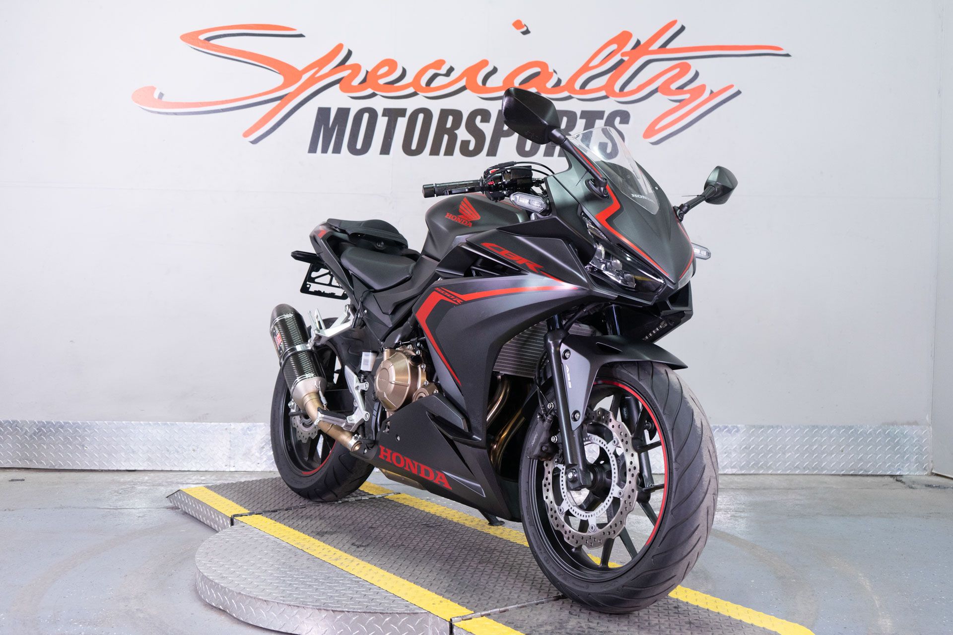 2020 Honda CBR500R ABS in Sacramento, California - Photo 2