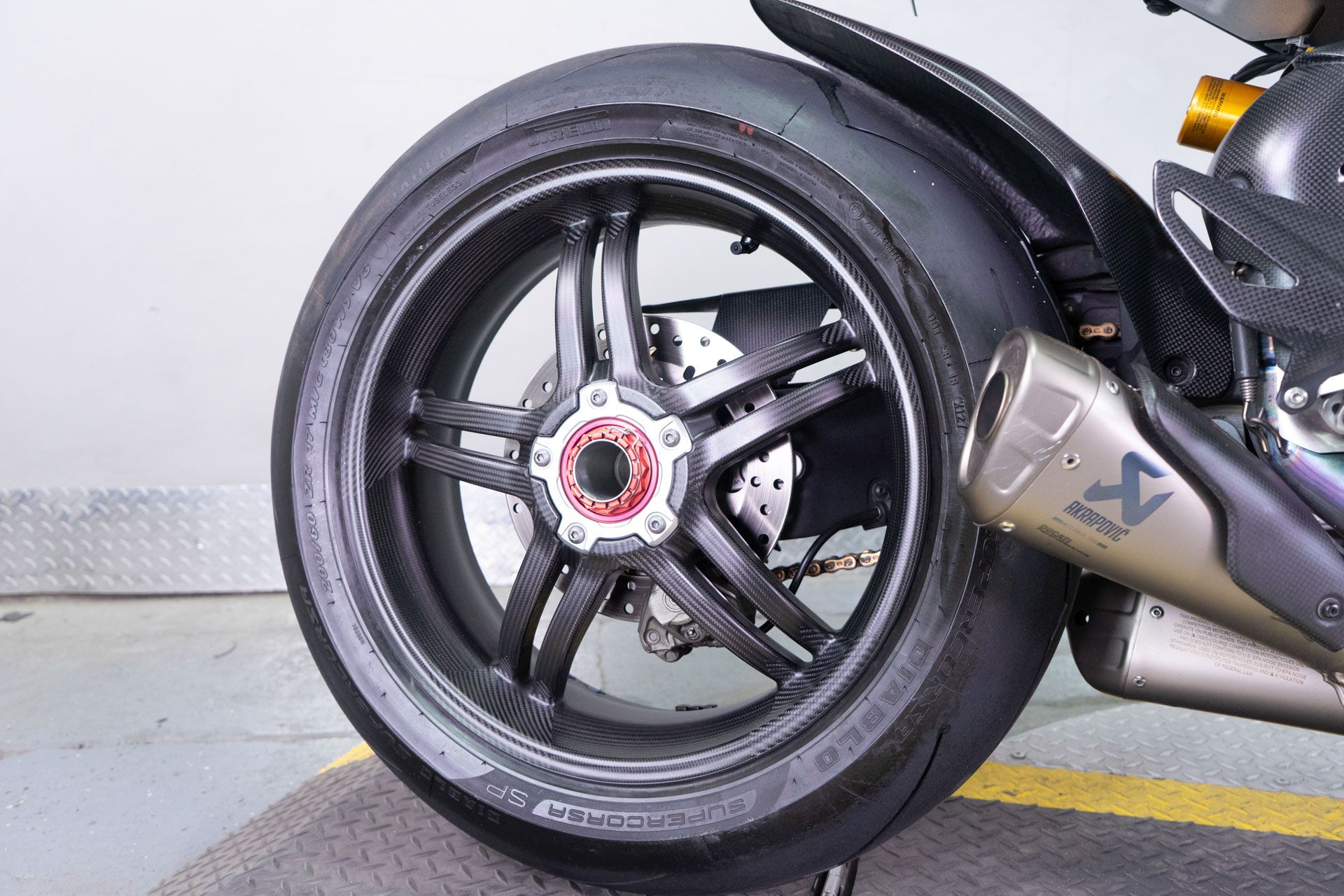 2022 Ducati Streetfighter V4 SP in Sacramento, California - Photo 11