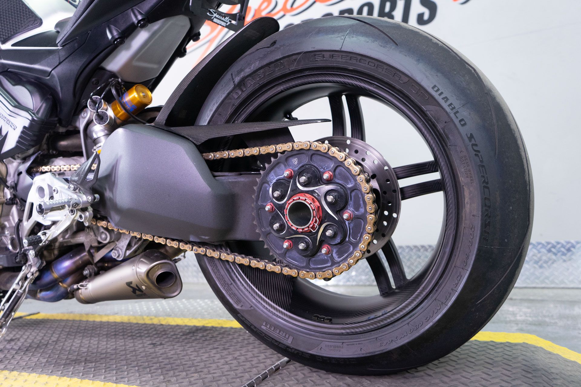 2022 Ducati Streetfighter V4 SP in Sacramento, California - Photo 17