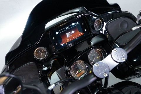 2022 Harley-Davidson Road Glide® ST in Sacramento, California - Photo 18