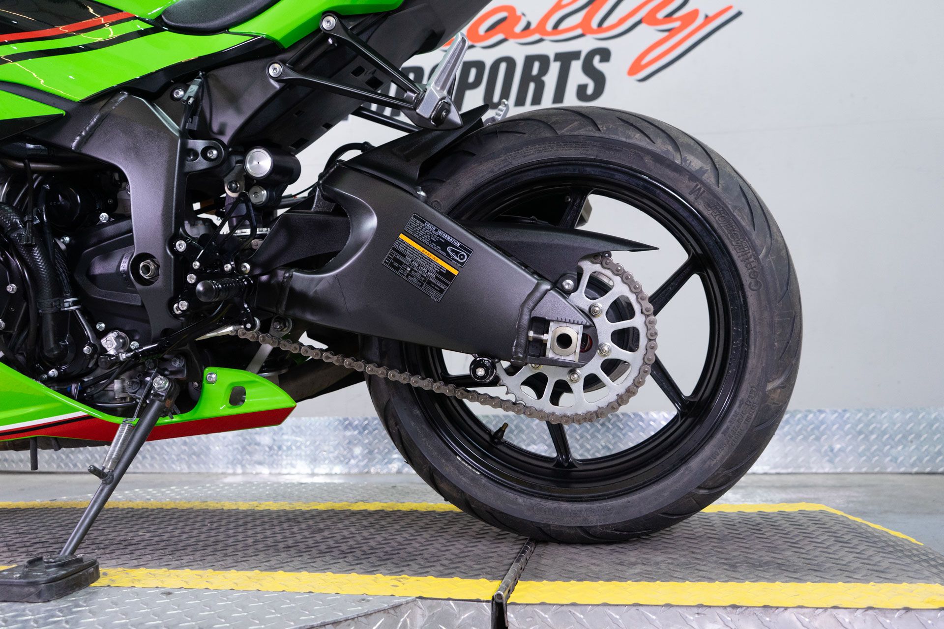 2025 Kawasaki Ninja® ZX™-6R in Sacramento, California - Photo 11