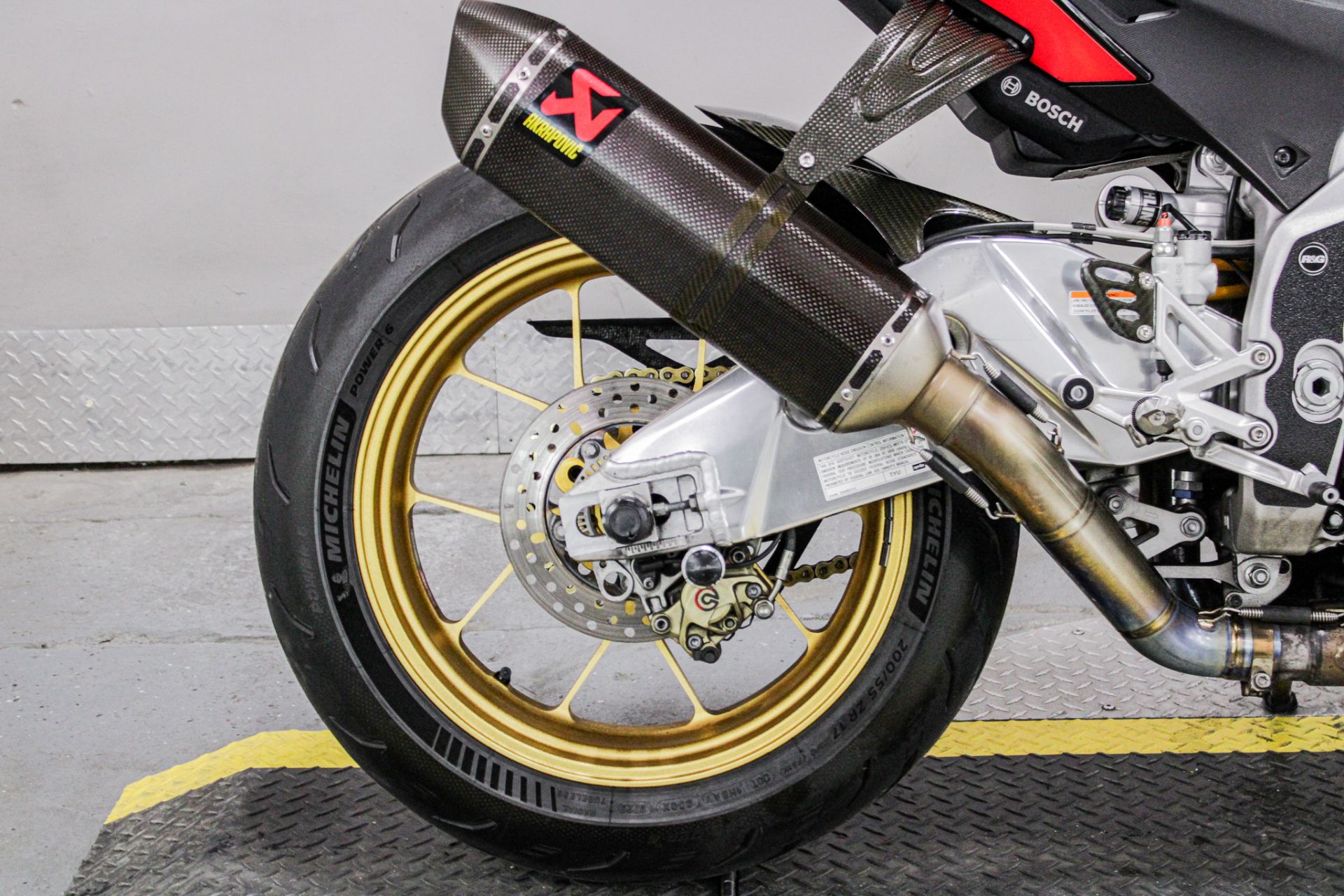 2016 Aprilia Tuono V4 Factory 1100 ABS in Sacramento, California - Photo 4