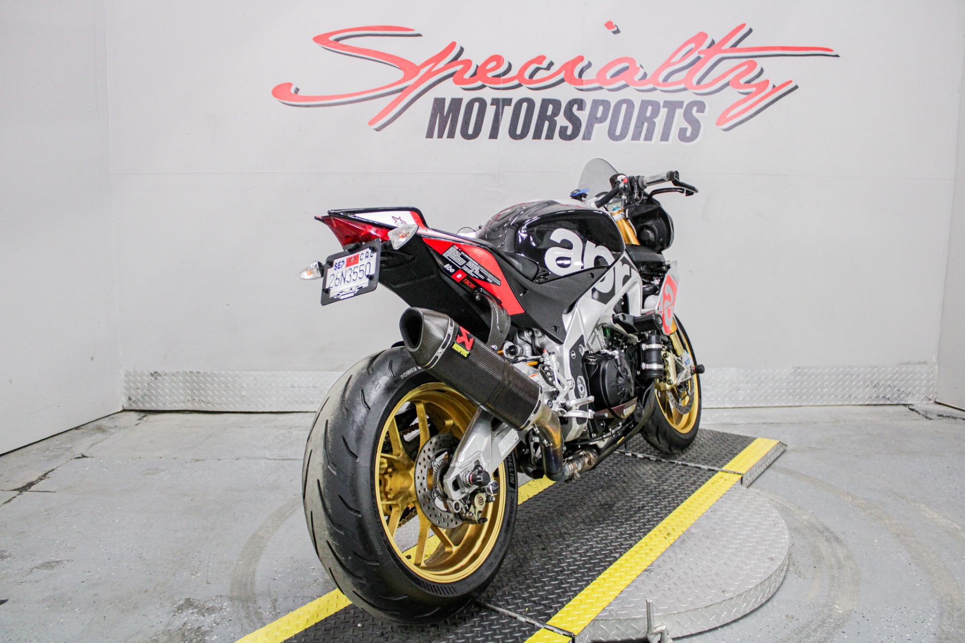 2016 Aprilia Tuono V4 Factory 1100 ABS in Sacramento, California - Photo 5