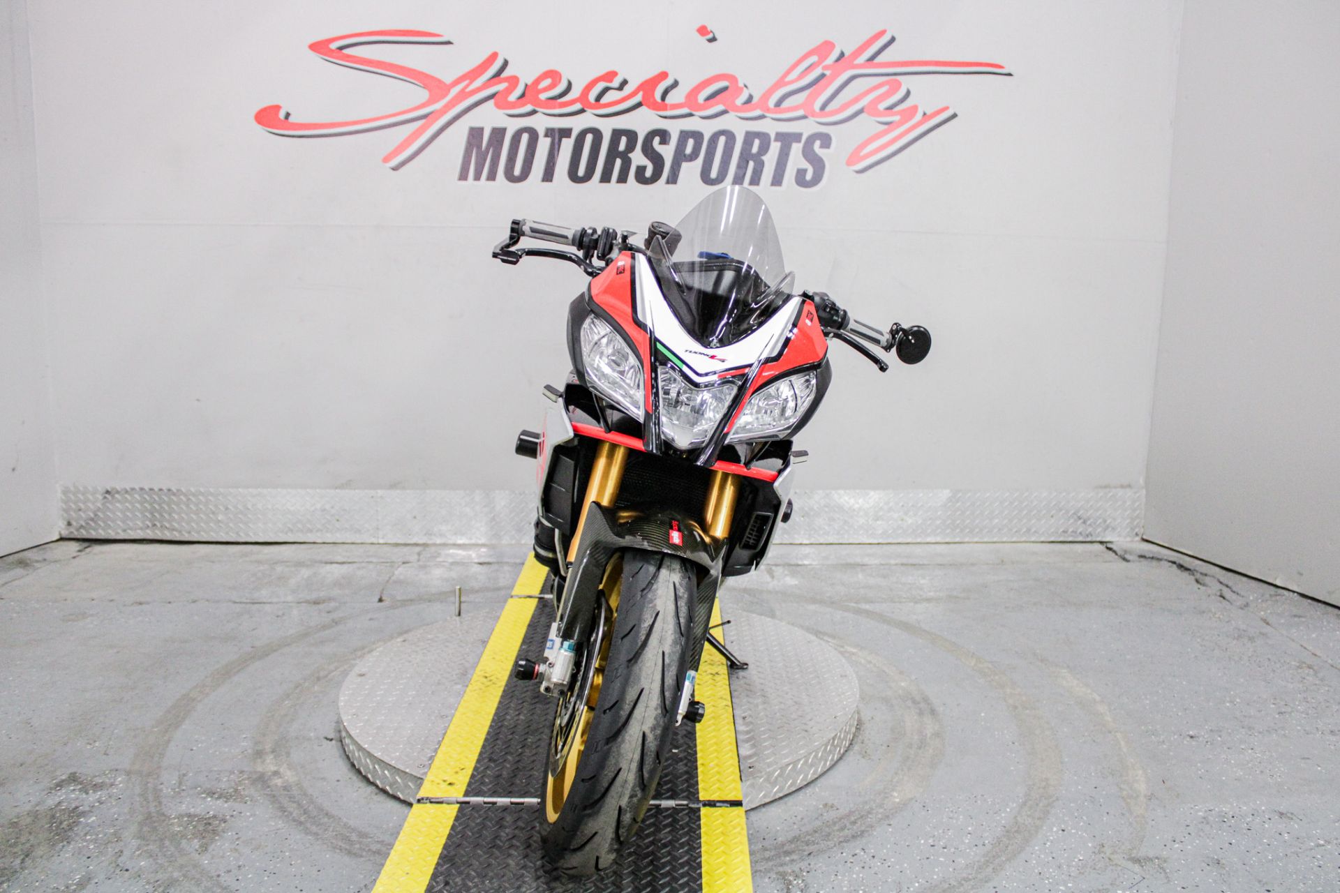 2016 Aprilia Tuono V4 Factory 1100 ABS in Sacramento, California - Photo 12