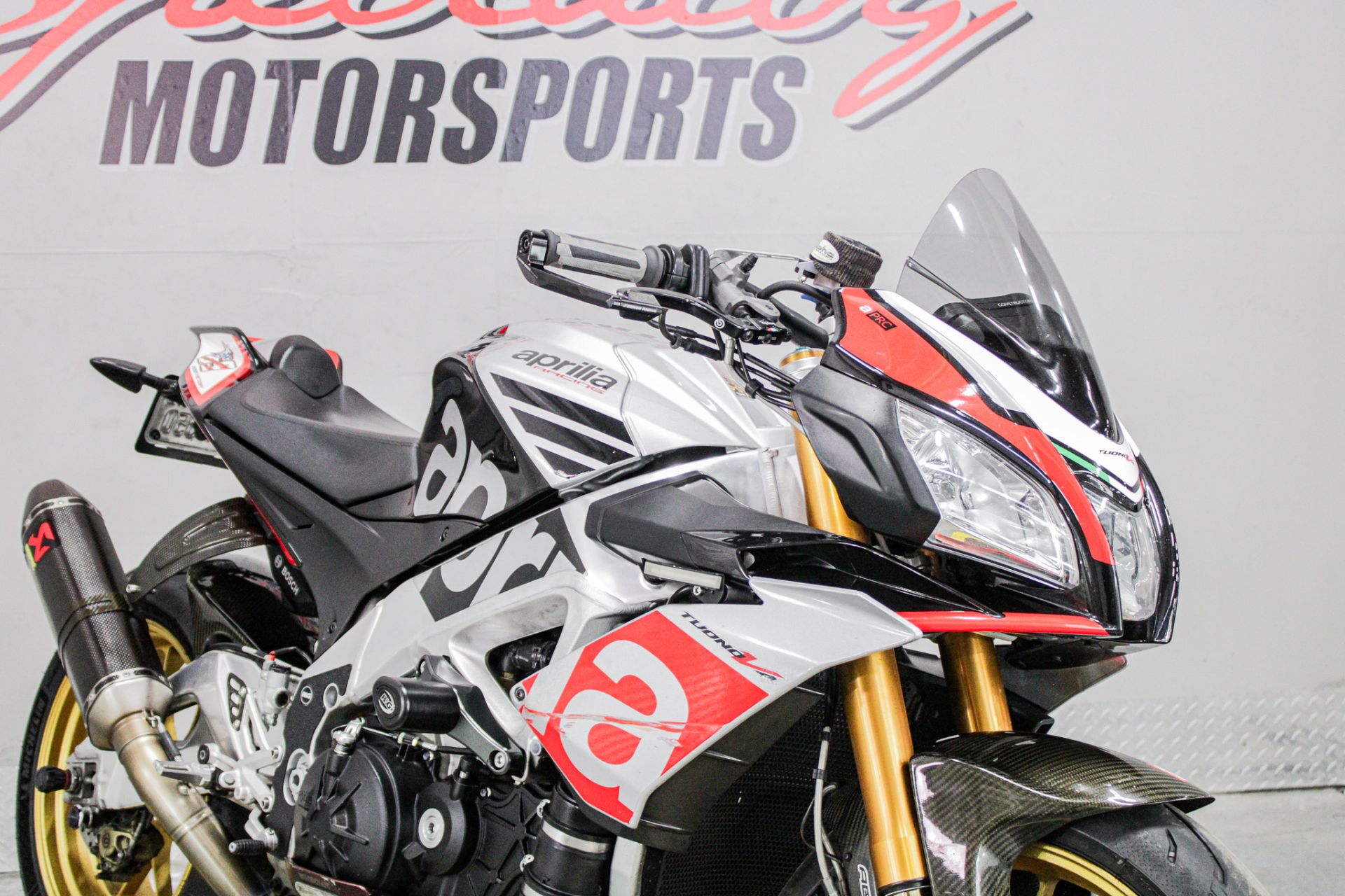 2016 Aprilia Tuono V4 Factory 1100 ABS in Sacramento, California - Photo 14