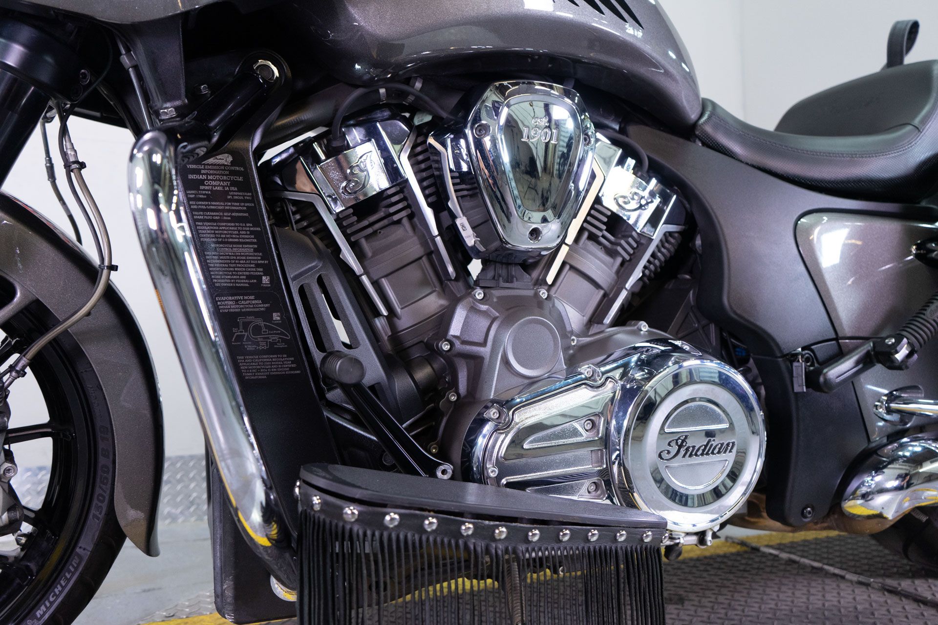 2020 Indian Motorcycle Challenger® in Sacramento, California - Photo 13