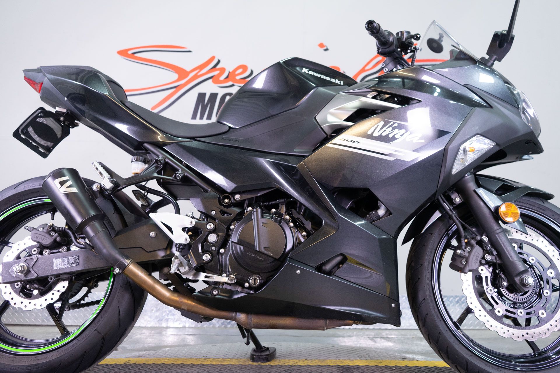 2022 Kawasaki Ninja 400 ABS in Sacramento, California - Photo 8