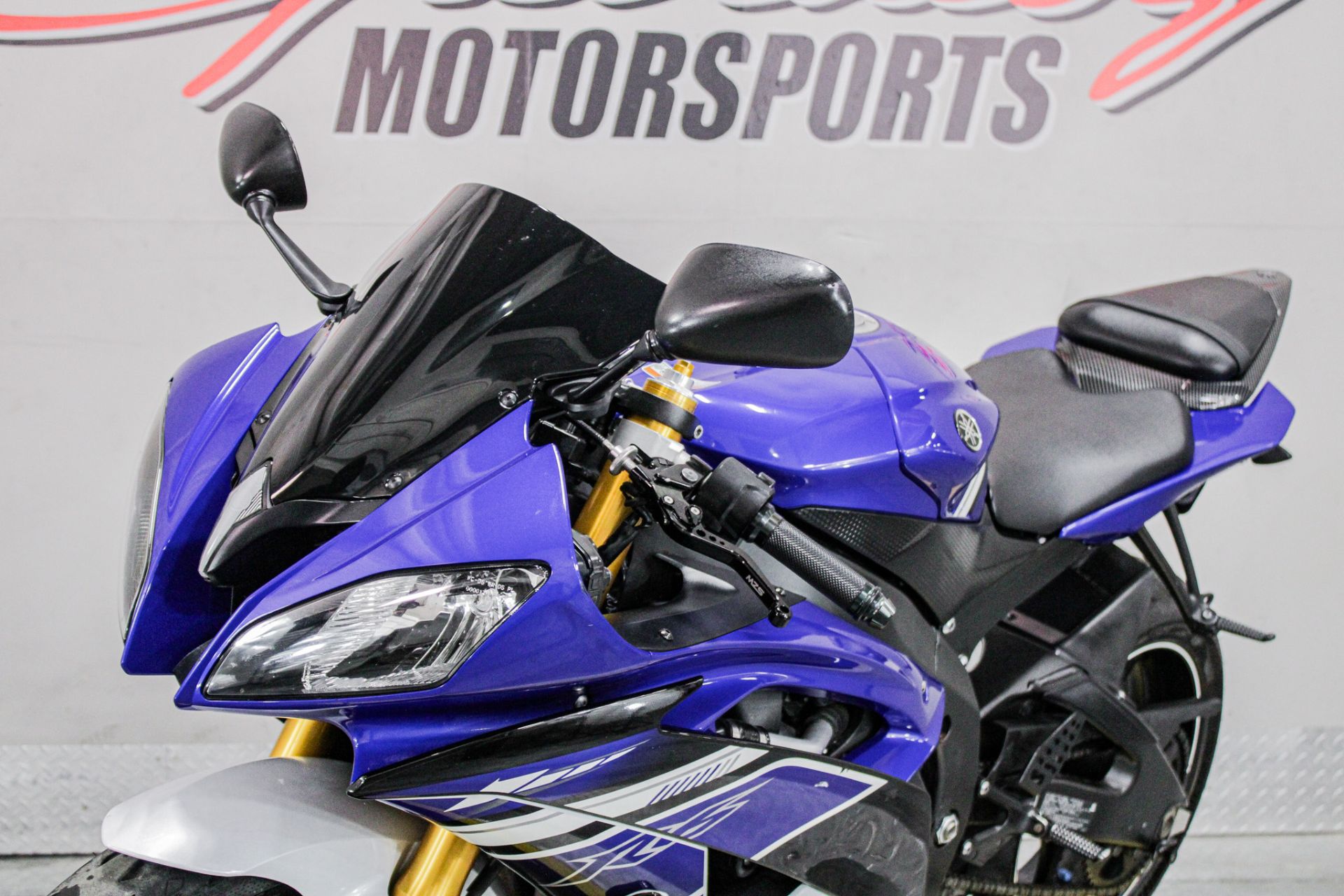 Front Left Zoomed In - Photo 11