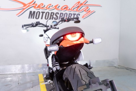 2022 Ducati SCRAMBLER URBAN MOTARD in Sacramento, California - Photo 16