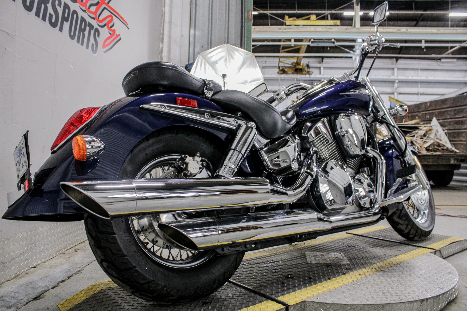 2004 1300 Vtx Motorcycles Walkaround | 2004 Honda® VTX™ 1300 Retro